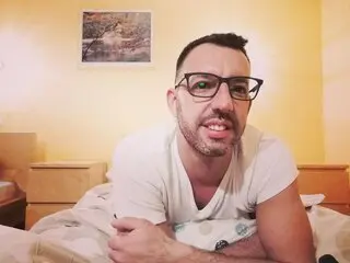 Free livejasmine naked ManJustForU