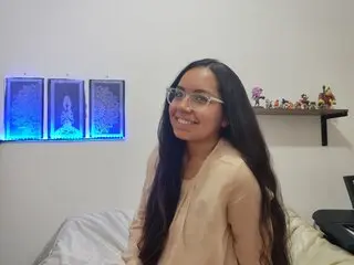 Live hd camshow UmaHudson